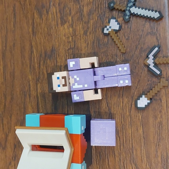 Minecraft bundle - Picture 2 of 7